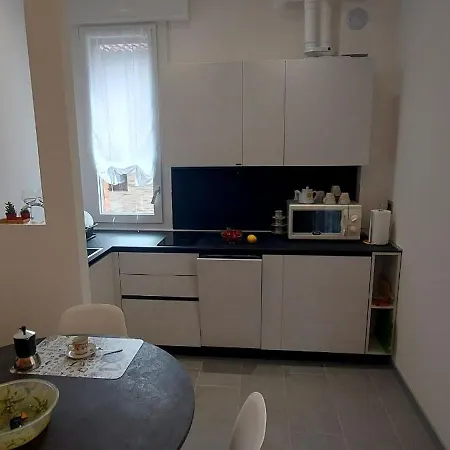 Unangolodibologna Lägenhet
