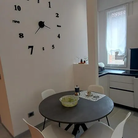 Unangolodibologna Apartament *